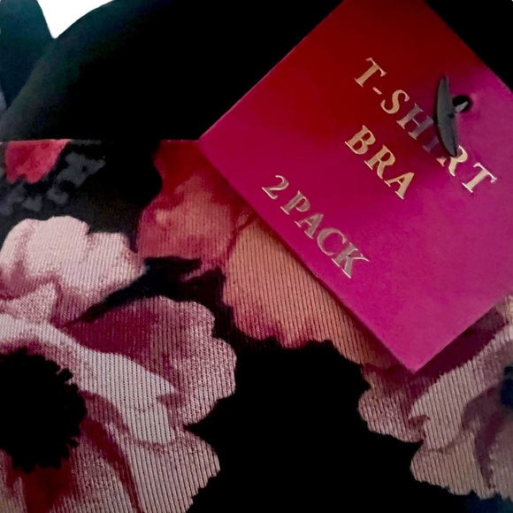 NEW VINCE CAMUTO SET OF 2 LACE TRIM BRAS - Picture 8 of 10